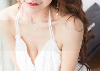 果团网的“窄腰翘臀”套图，竟然在无意中激发了我对美的思考。