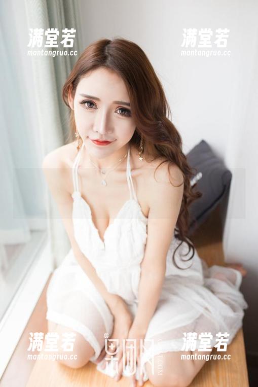 GIRLT果团网 果团网的“窄腰翘臀”套图,竟然在无意中激发了我对美的思考。