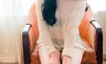 “果团网”分享：美女球迷场下斗秀，不按剧本出牌的局面…