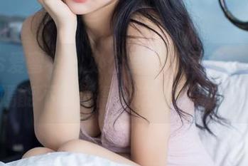 IMiss爱蜜社 – 办公室最新图集，不知道杨紫嫣能不能撑得住这“职场”风格。