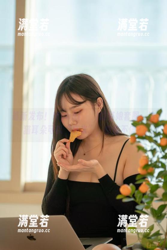 最新发布！MyuA(뮤아)的猫娘套图：这猫耳朵可以“扛米”，你信不信？