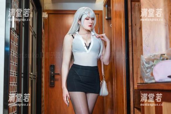 Natsuko夏夏子 Natsuko夏夏子没事晒晒——女孩原图免费看,下载随意!