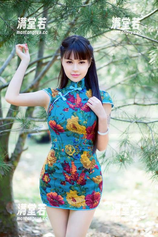 TuiGirl推女郎-赵惟依 TuiGirl推女郎 - 赵惟依的裤里丝:不仅是穿搭,更是一个“裤哔哔”!