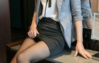 UGirls尤果网 – 筱慧的浴缸福利图集，没想到那里竟然又藏了些小心思…