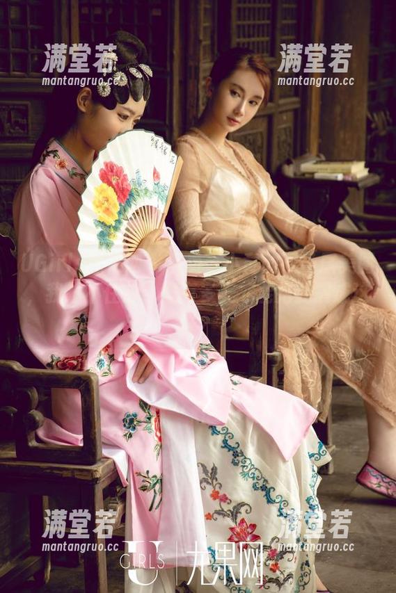 UGirls尤果网 - 看着芊小童的双马尾美图，我忍不住想：是有多美才能把我震成这样？