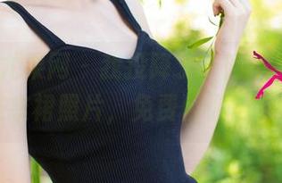 UGirls尤果网 – 我投降了，阿依努尔瓦娅的连衣裙照片，免费供你们欣赏！