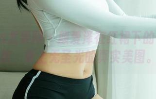 UGirls尤果网 – 颜爱泽在红裙下的低调盛放，奉上无圣光的真实美图。