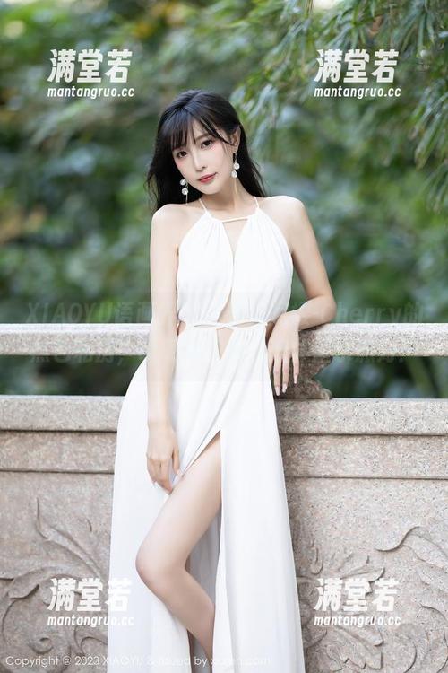 XIAOYU语画界-绯月樱-Cherry XIAOYU语画界 - 掀开绯月樱-Cherry的黑色私房,明明是盛大的液体墨水派对!