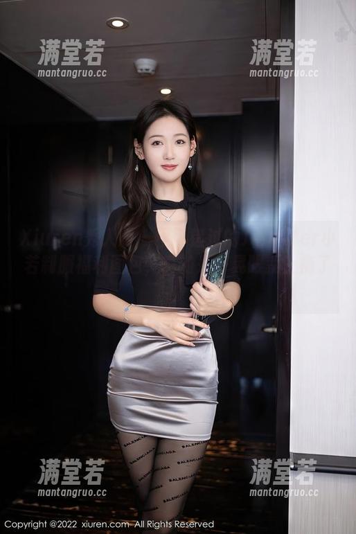 Xiuren秀人网 - 不可错过的Jennifer小若制服福利图包，真的是一晃眼就上瘾了！