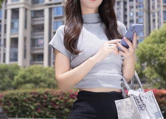 Xiuren秀人网 – 欣赏徐莉芝Booty的裸足醇风，资源一键领取，快来！