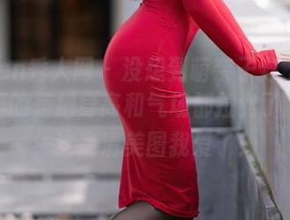 Xiuren秀人网 – 没想到萌奈子穿上高跟鞋，真的是把身高和气场都拉到了新高度！这高清美图我爱了！