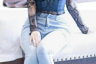 YouMi尤蜜荟 – 开学了，看lingyu69的教室私拍合集，心里突然又窜起了些小期待！