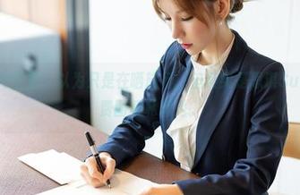 YouMi尤蜜荟 – 以为只是在晒旅行，但其实是思淇Sukiii的免费图集私藏秀。