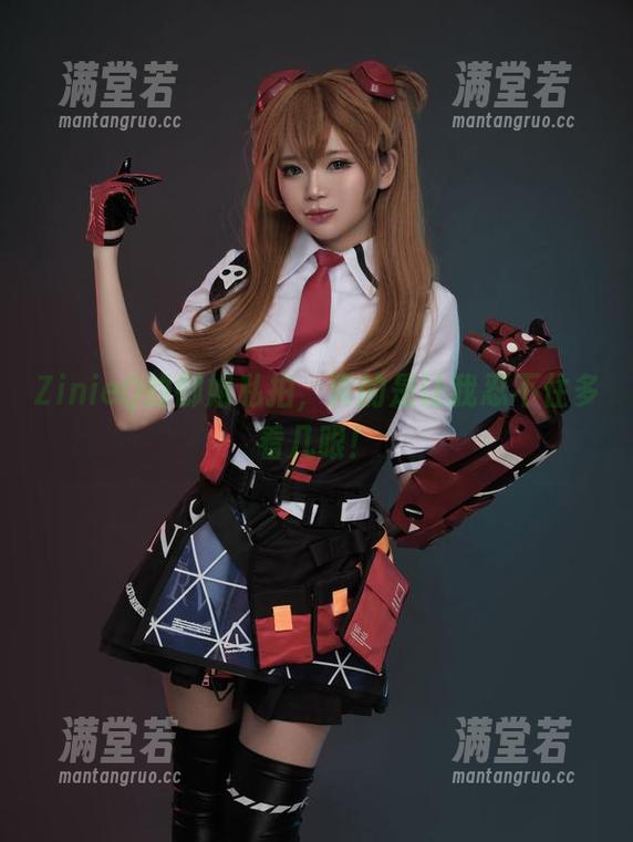 ZinieQ ZinieQ的御姐私拍,真的是让我忍不住多看几眼!