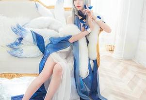 最新图册里的玉藻前，真有一北亦北的“北”之韵。