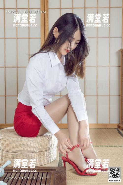 丽柜 - 小爽的视觉派对：无圣光，图片到位，尘浸丝莲有点意思