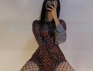 微密圈 – 俏妞t的私房写真，体操服穿出新花样！