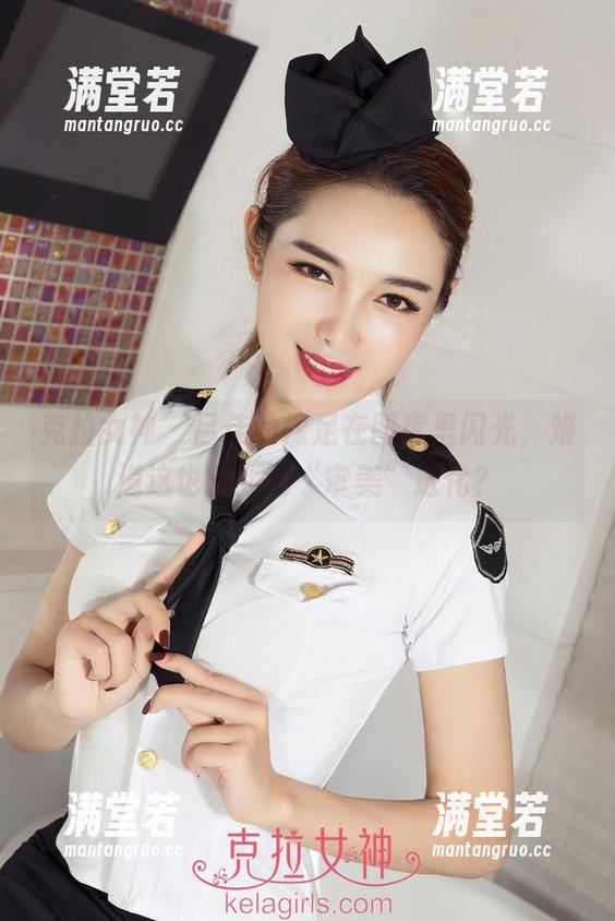 克拉女神 - 吕佳的裸足在图库里闪光，难道这也是我的“审美”进化？