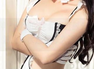 克拉女神 – 雅楠的全套浴缸时光，原图没滤镜，水还是那么清澈。