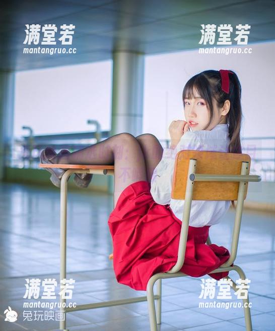 兔玩映画 兔玩映画精选时刻:jk的绝对领域让你目不暇接