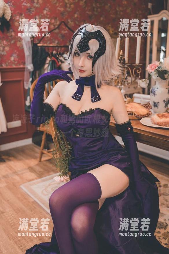 凉凉子rioko和她的欧根女仆写真，一集一个奇思妙想