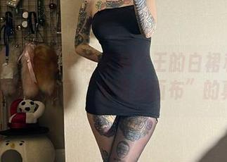 微密圈 – 看完卡通百科老王的白裙私房图包，我总算懂了“衣服是画布”的真谛。