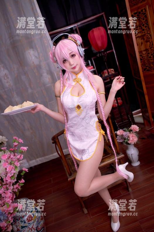 周叽是可爱兔兔的黑单人写真：下载前，请先扣好安全带！