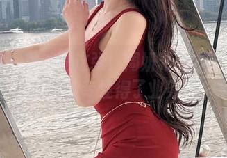 微密圈 – 居然是这张！周妍希的办公室写真，谁能专注得了业务？