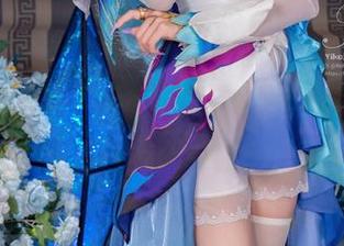 “咬人小小兔”学姐版，cos图集中被萌得不行