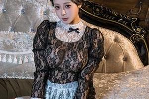 奶桃桃的写真，这温柔的样子，简直是“我也想变得柔软”请给我一个泡泡浴的理由。