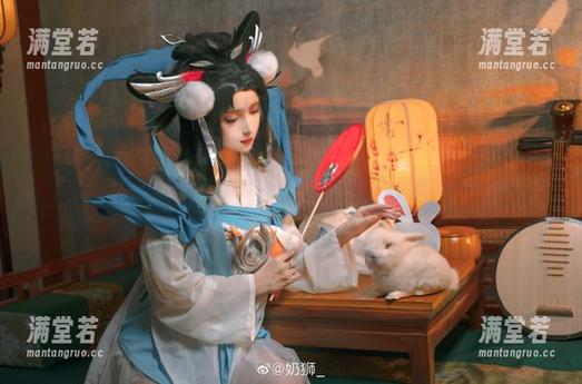 奶狮不咬人和妹妹，化身美图中的两只小狮子