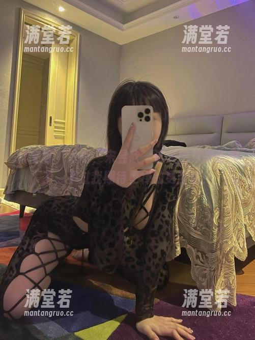 微密圈 - 好吧，宋昱欣，这美图算交作业了，不过我期待更棒的更新哦！