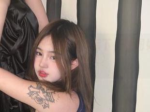 微密圈 – 小u优优子的牛仔裤下，原图如诗，私房如梦