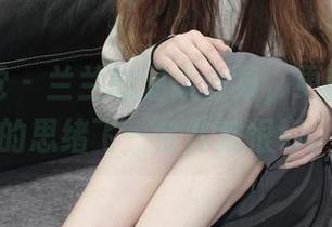 小众视觉 – 兰兰的温柔合集，更新得让你的思绪飞一会儿就很好。