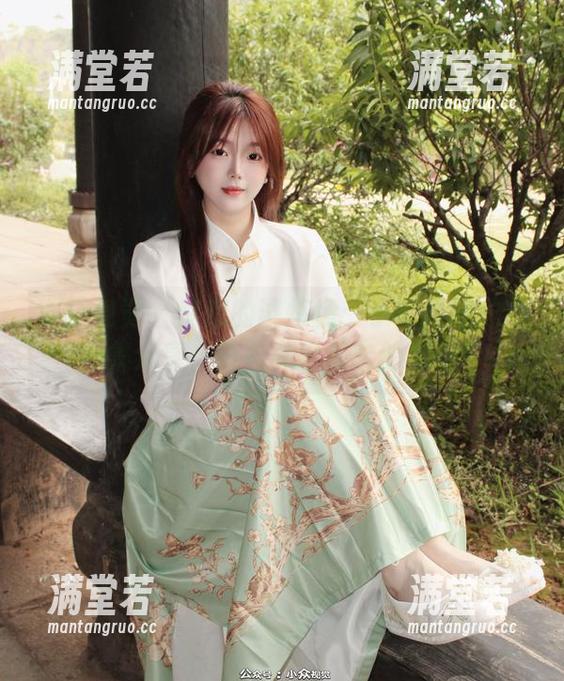 小众视觉-小琳儿 小众视觉 - 梦想的试炼场:小琳儿旅拍写真集分享,错位美也有它的道理!