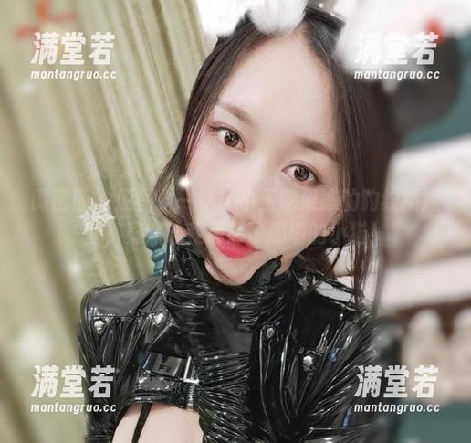 小玉吃果冻 微密圈 - 原图扒一扒!小玉吃果冻的豹纹新造型,竟然让我想起了爬墙的小猫!