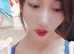 微密圈 – 小玉吃果冻的温柔，附带原图和精选，不知不觉就被俘获了