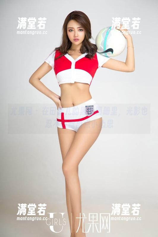 尤果网 - 在田慕儿的黑丝图册里，光影也忍不住露出点小心思