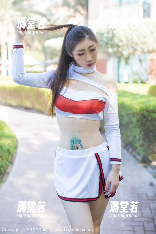 尤蜜荟 - 妈呀，娜露Selena的日常私拍就像是资源的黑洞，让我停不下来。