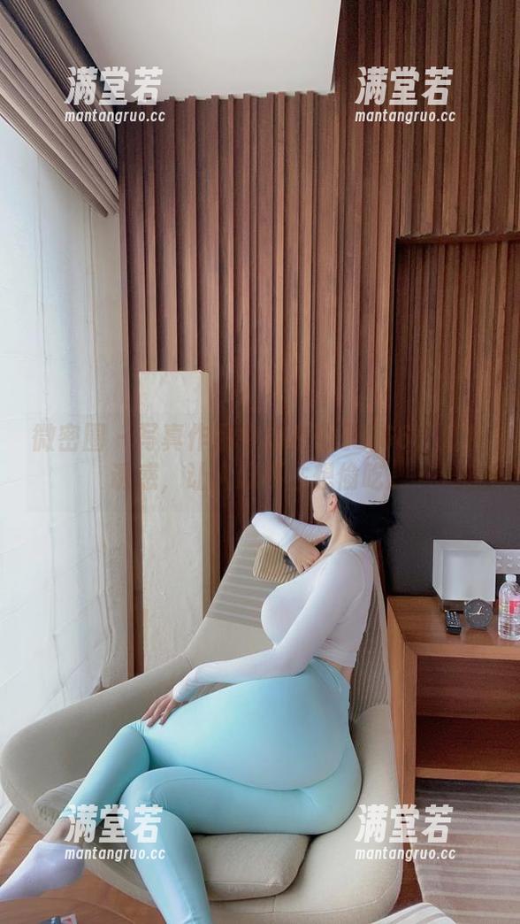 微密圈 - 写真作品中的左公子666：红桃诱惑，让人忍不住想偷吃。