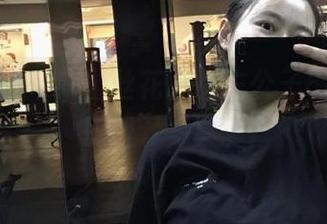 微密圈 – 一朵蕾丝花，在左公子666的私房盛开写真。