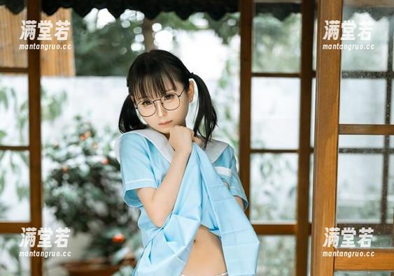 合集里的幼水铃衣，怎样才能把温泉体操服穿得这么别致？