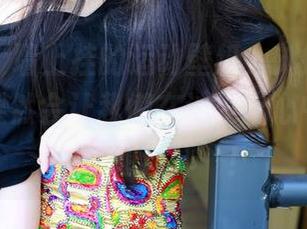 推女神 – 墙上挂的运动壁纸，刘钰儿这些原图，果然会让我懒在沙发上心中默念‘我也想这样’！