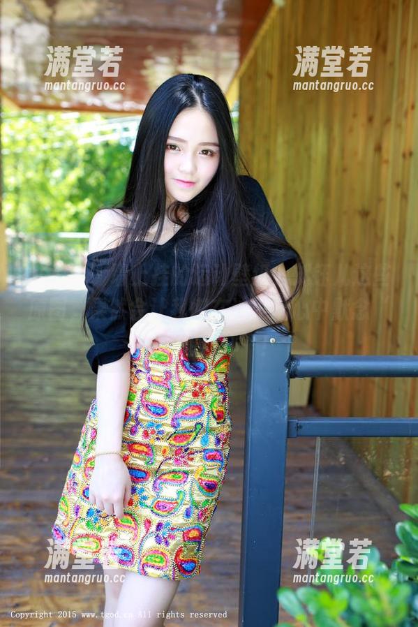 推女神 - 墙上挂的运动壁纸，刘钰儿这些原图，果然会让我懒在沙发上心中默念‘我也想这样’！