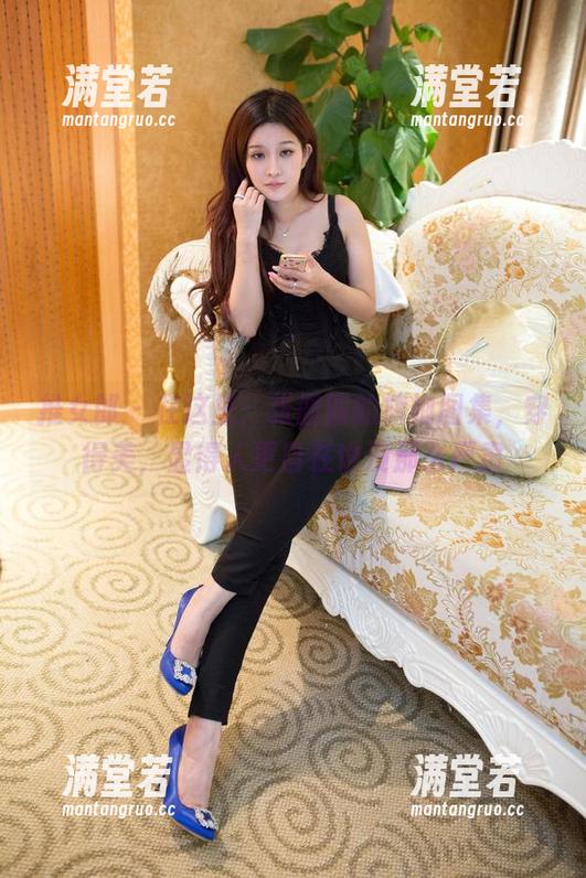 推女郎-张圆圆 推女郎 - 在这里:张圆圆的旗袍图集,穿得美,显得人更自在也没那么严肃