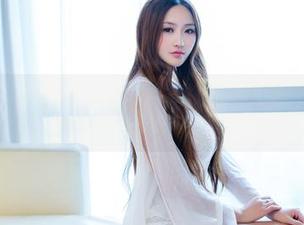 推女郎 – 还是易阳的豹纹写真，全系列给你那种莫名的熟悉感，但又让你想继续触碰那种禁忌的氛围。