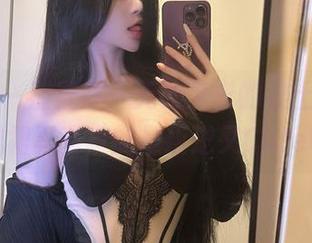 微密圈 – 别置疑，无欲无求的推土君的红色战裙写真真的是叛逆又Cute呀！