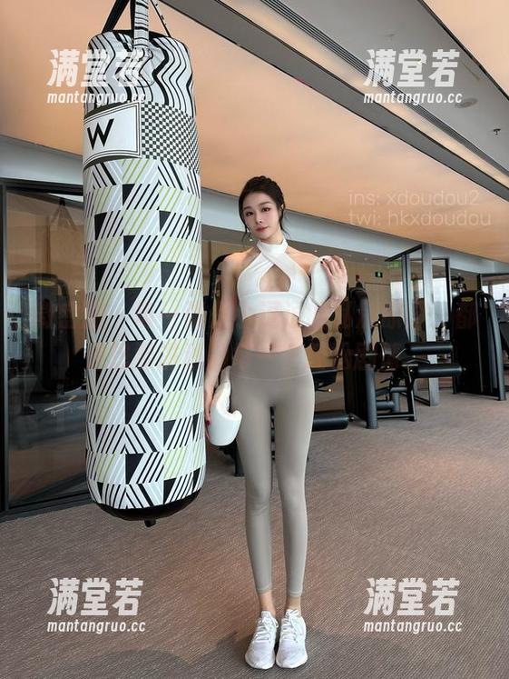 微密圈 - 每一张是小逗逗的私房原图，都是想要讲述的每一个轻松剧情。