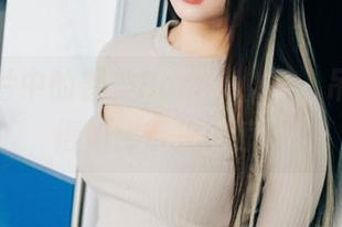 高清图片中的普美Bomi(보미)，吊带也懂得如何带来小惊喜