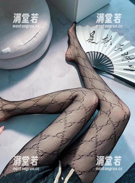 微密圈 - “林子琳喵”白丝心机套图精选—看得越多越发琢磨不透，有点意思。
